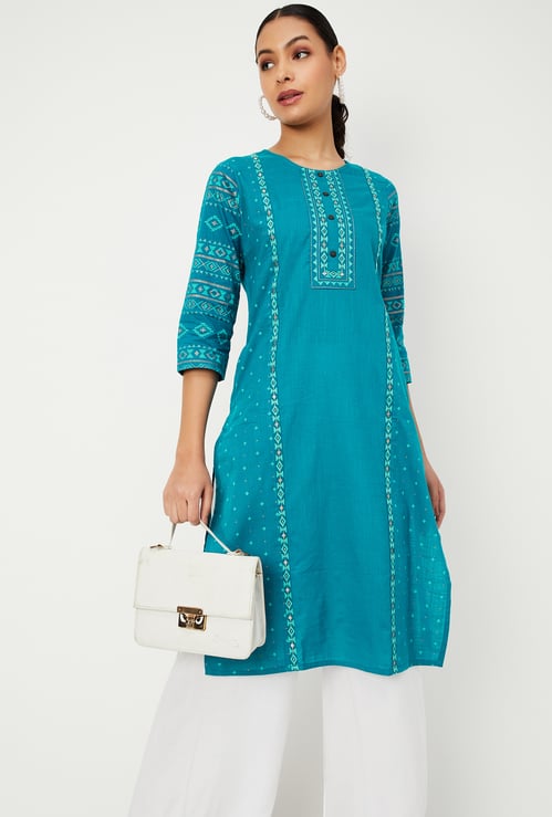 Women Embroidered Straight Kurta