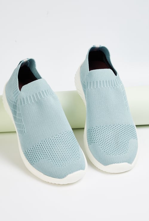 Women Mesh Textured Slip-On Sports Shoes