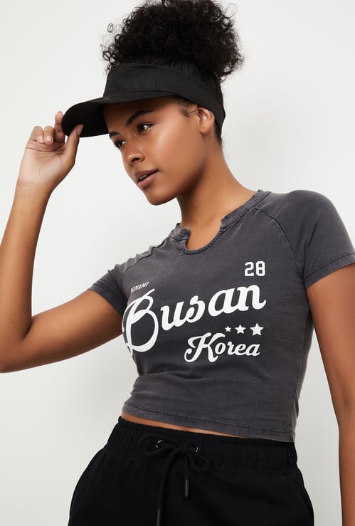 Women Acid Washed Cropped T-shirt