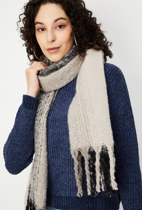 Women Textured Muffler
