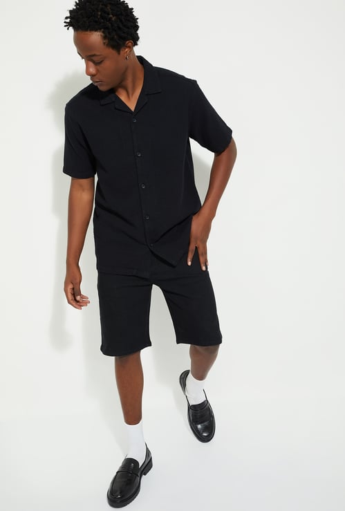 URB_N Men Regular Fit Textured Resort Shirt