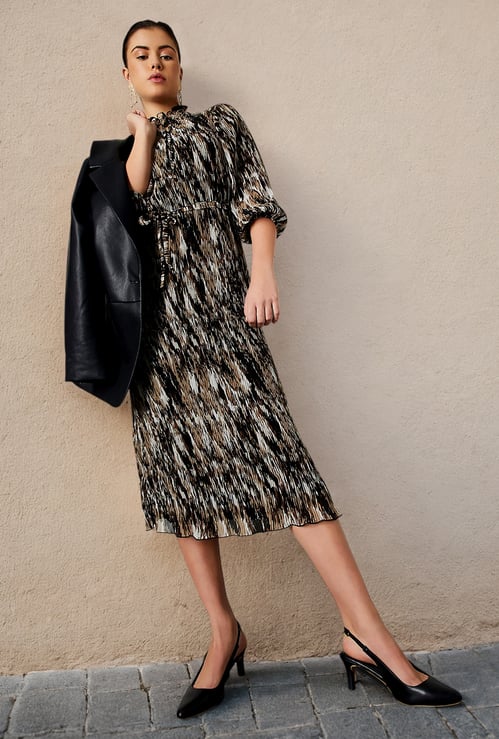 Women Plisse Tie-Up Neck Midi Dress