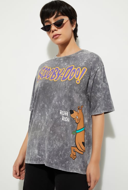 URB_N Women Boxy Fit Scooby-Do Print T-shirt