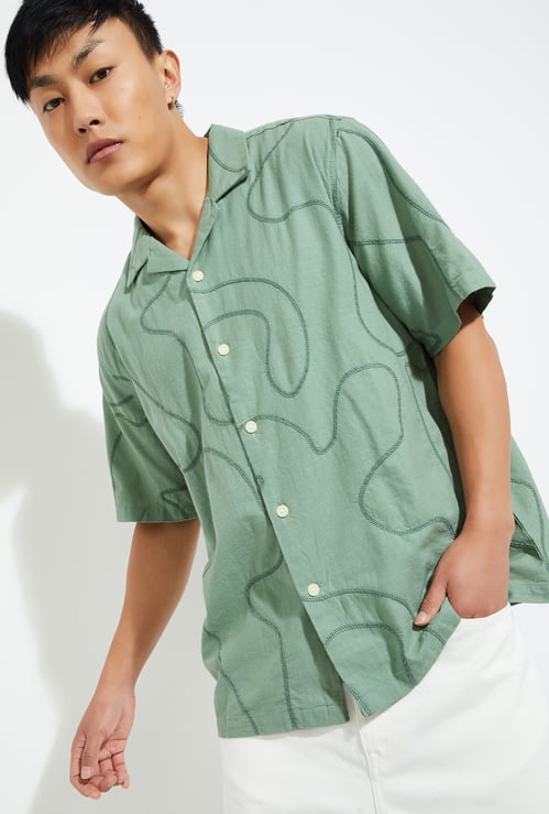 URB_N Men Relaxed Fit Embroidered Resort Shirt