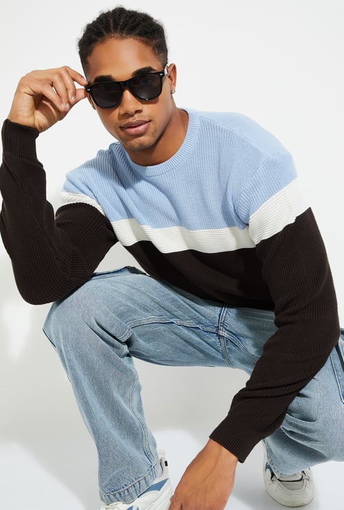 URB_N Men Colourblocked Sweater