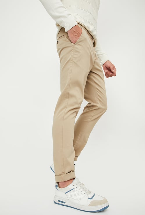 Men Solid Slim Fit Chinos
