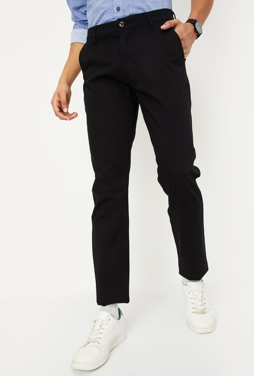 Men Solid Regular Fit Chinos