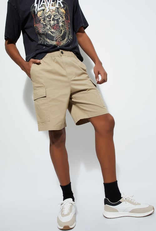 Men Solid Cargo Shorts