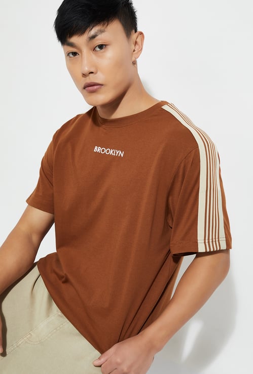 URB_N Men Striped T-shirt