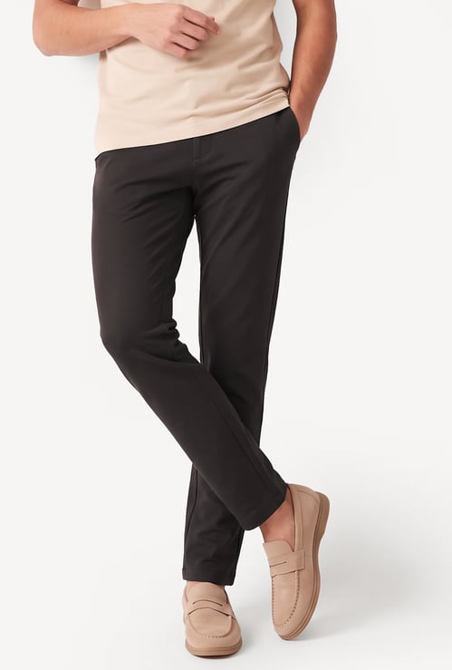 Men Solid Slim Fit Chinos