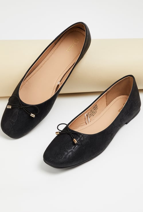 Women Animal Textured Ballerinas with Bow