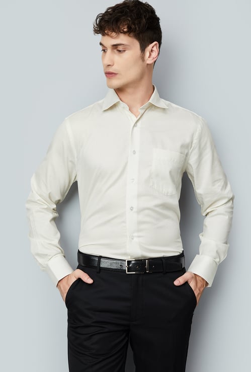 Men Structured Slim Fit Formal Shirt
