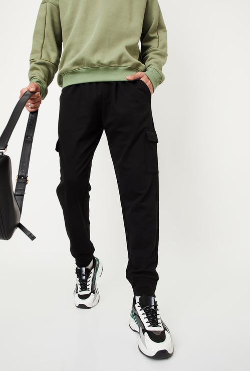 Men Solid Cargo Joggers