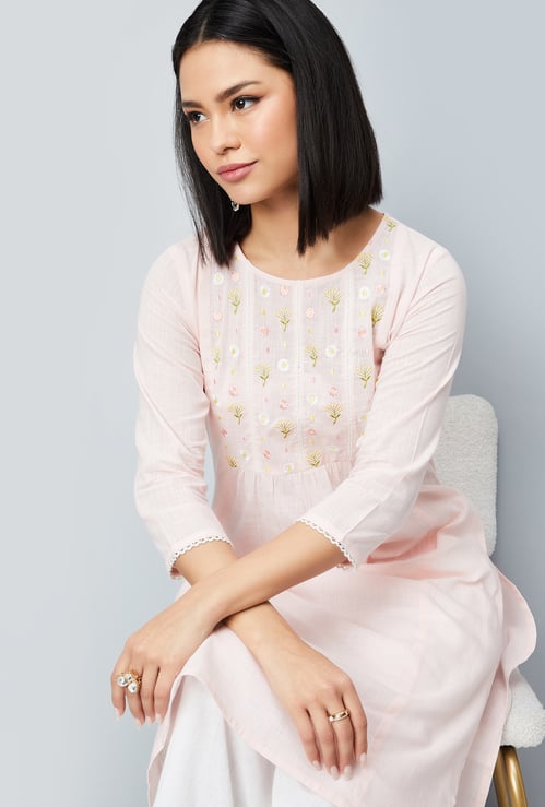 Women Embroidered Yoke Straight Kurta