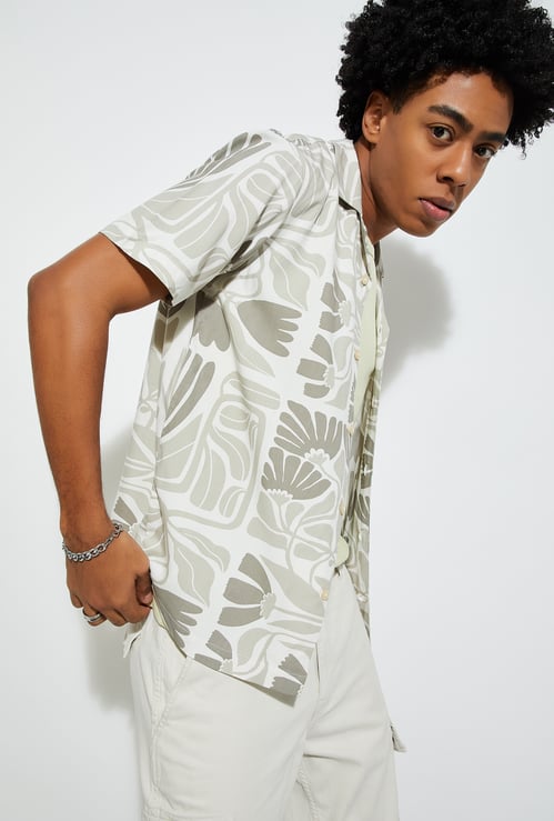 URB_N Men Printed Regular Fit Resort Shirt