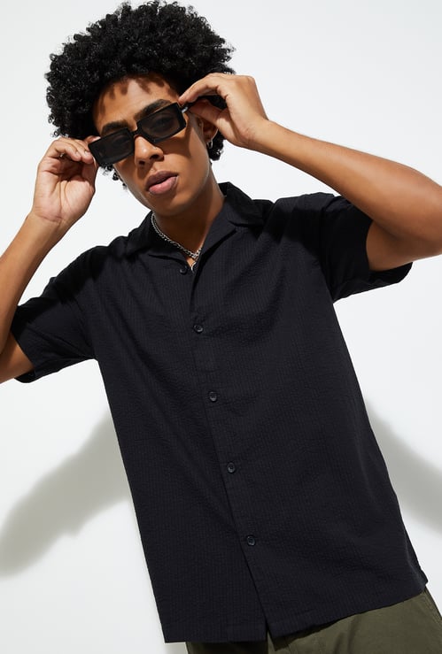 URB_N Men Textured Regular Fit Shirt