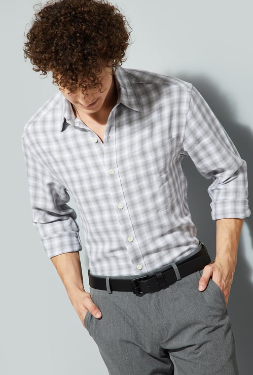 URB_N Men Checked Relaxed Fit Shirt