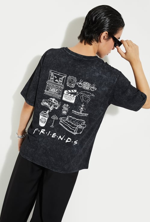 URB_N Women Friends Print Longline Boxy Fit T-shirt