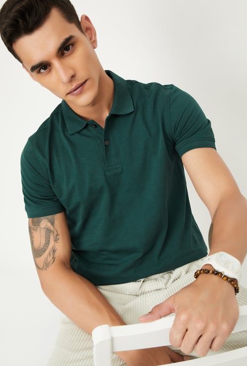 Men Textured Polo T-shirt