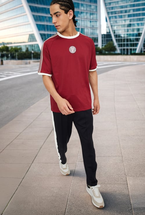 Men Shoulder Striped Oversized Sports T-shirt