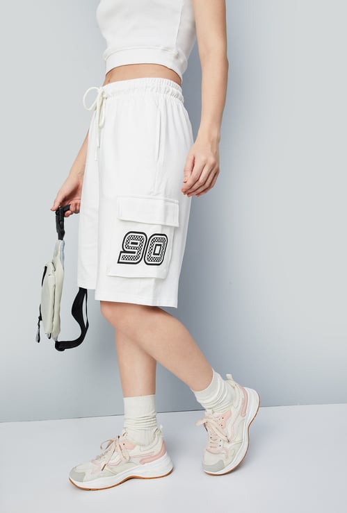 Women Solid Cargo Shorts