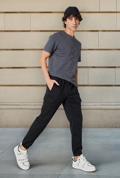 Men Solid Sports Cargo Joggers