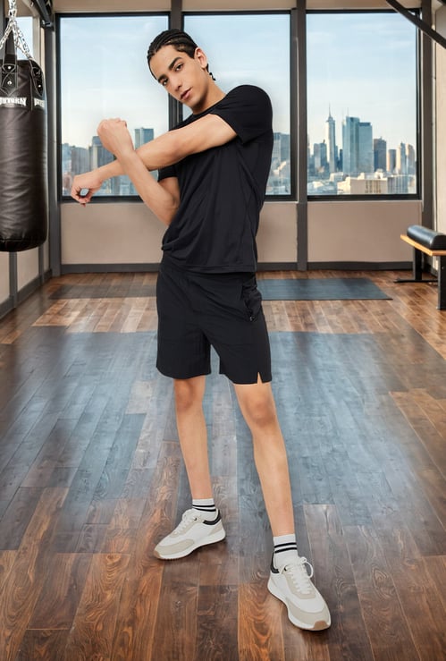 Men Solid Active Shorts