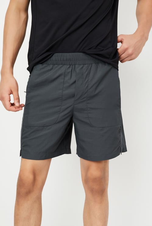 Men Solid Active Shorts