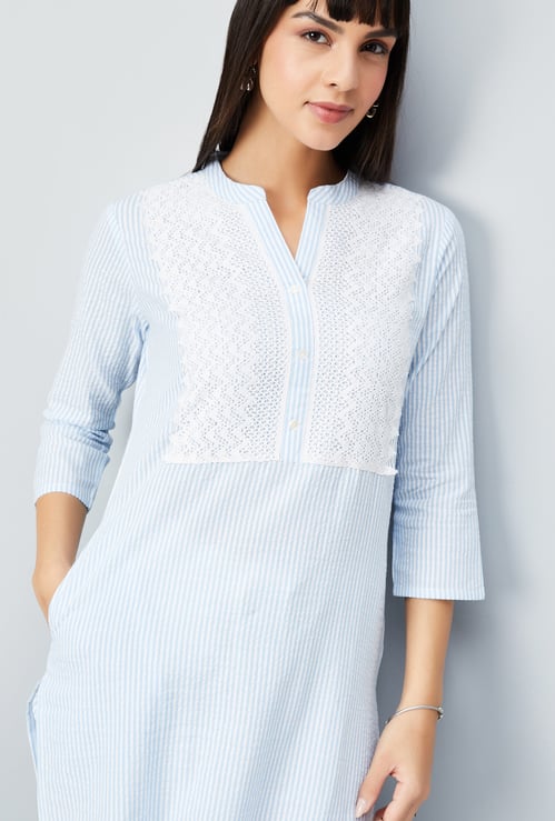 Women Lace Detail Straight Kurta