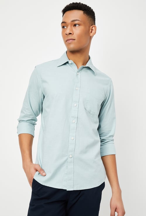 Men Solid Slim Fit Shirt