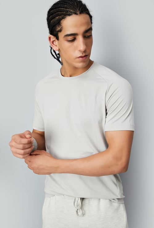 Men Solid Sports T-shirt