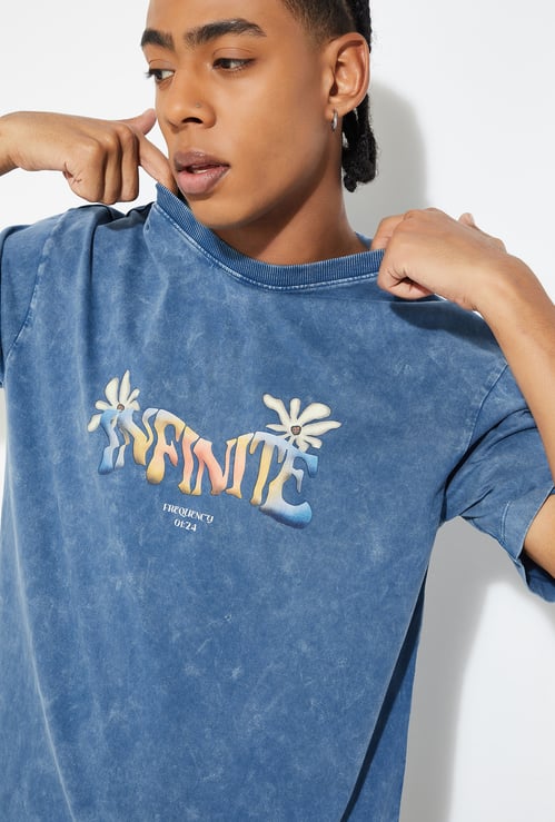 URB_N Men Embossed Oversized T-shirt