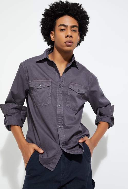 URB_N Men Solid Slim Fit Shirt