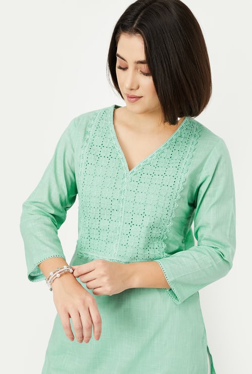 Women Schiffli Straight Kurta