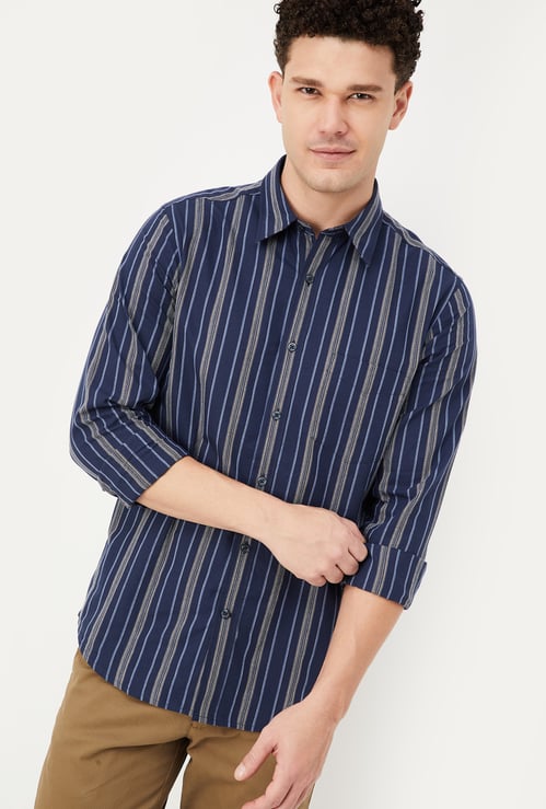 Men Striped Slim Fit Shirt