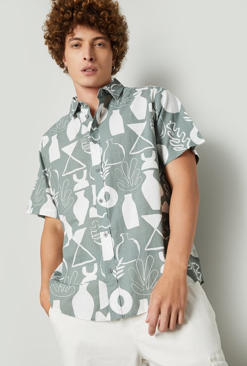 Men Printed Slim Fit Shirt