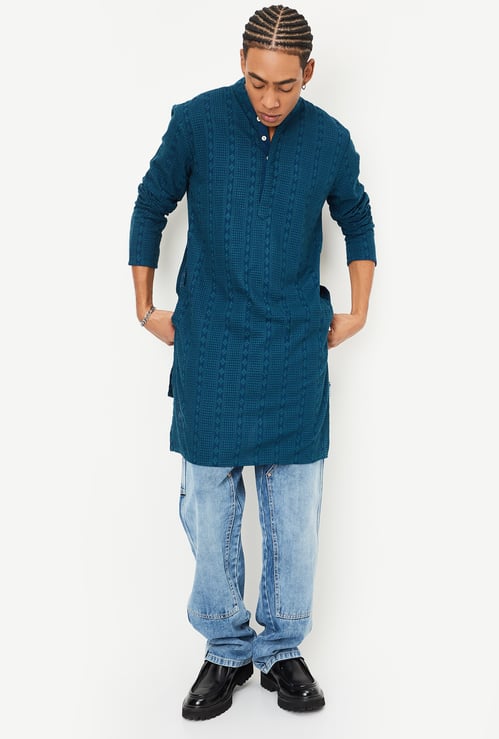 Men Embroidered Regular Fit Kurta
