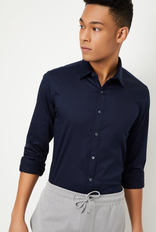 Men Solid Satin Slim Fit Shirt
