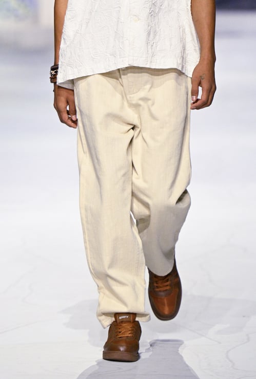 Men Solid Slim Fit Linen Chinos