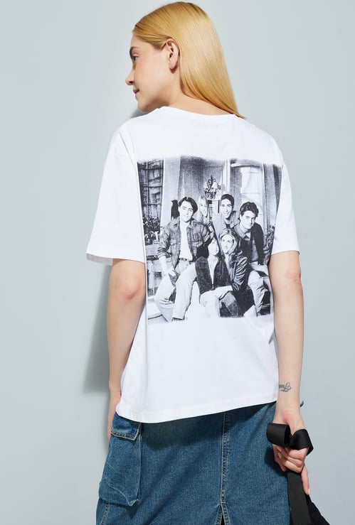 ALAYA F x URB_N Women Friends Print Oversized T-shirt