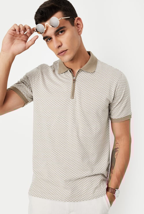 Men Textured Polo T-shirt