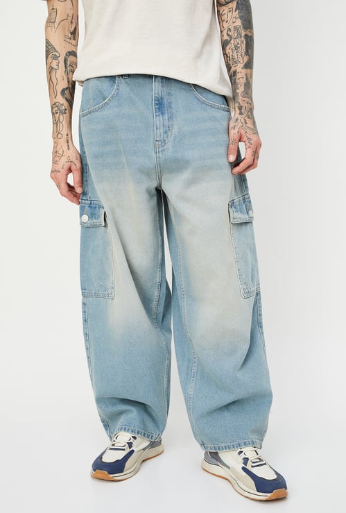 Men Washed Loose Fit Cargo Jeans