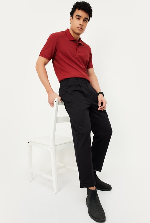 Men Solid Pleated Regular Fit Chinos