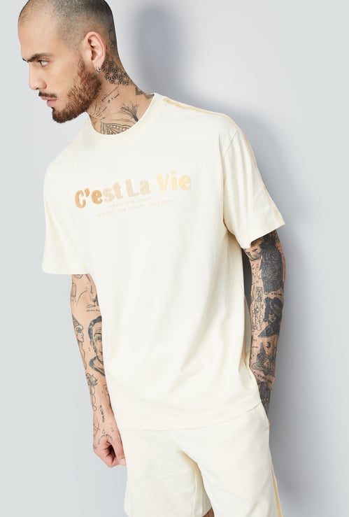 Men Chenile Embroidered Oversized Athleisure T-shirt