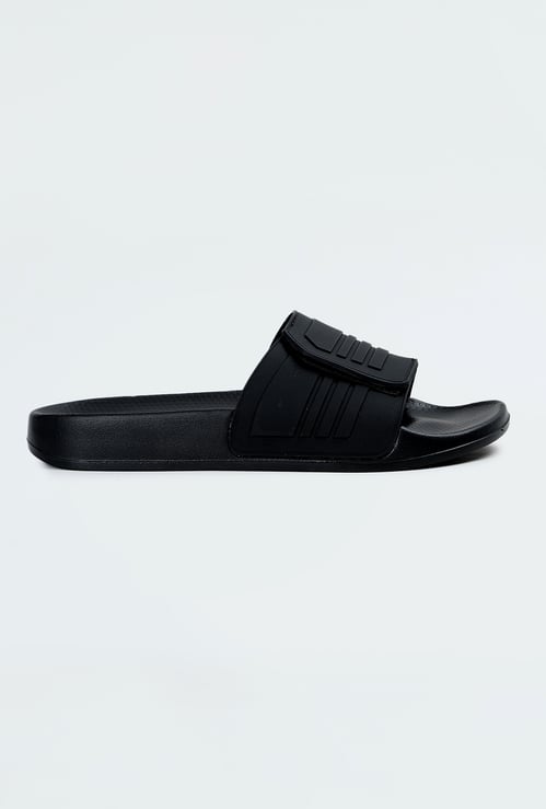 Men Textured Sliders
