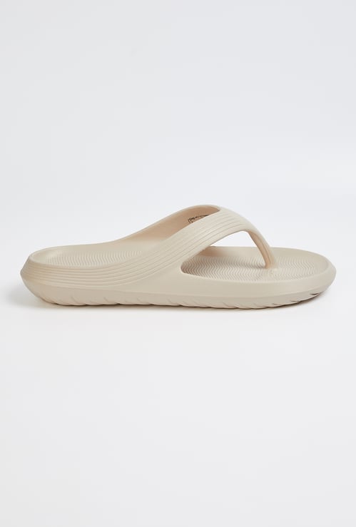 Men Textured Flip Flops