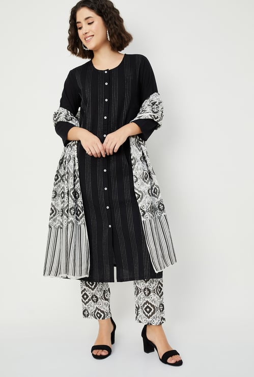 Women Embroidered Straight Kurta Set