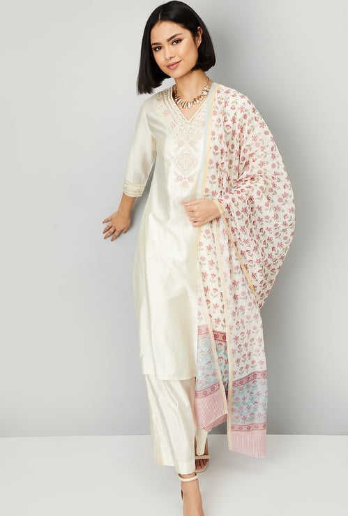 Women Embroidered Straight Kurta Set
