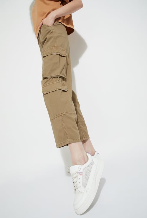 URB_N Women Solid Cargo Trousers