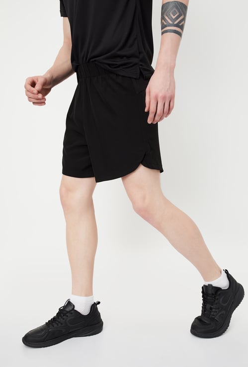 Men Solid Regular Fit Sports Shorts